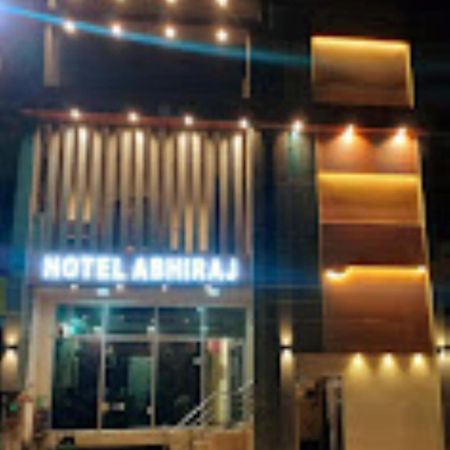 Abhiraj Guest House Mathura Esterno foto