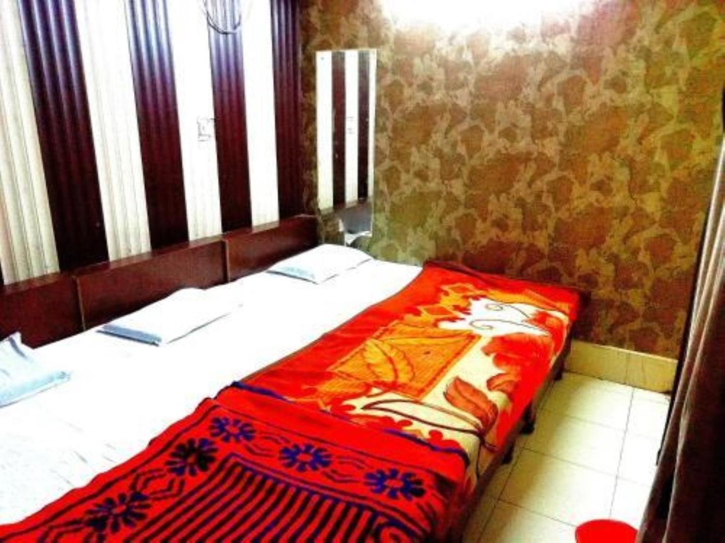 Abhiraj Guest House Mathura Esterno foto